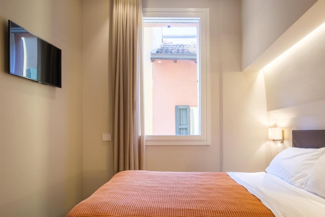 Golden Suite By Studio Vita Bologna Eksteriør billede